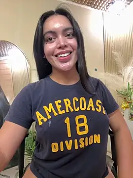 TS-SimplyTheBest live sex cam