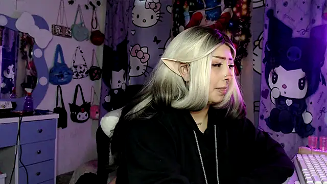 lussyevans24 live sex cam