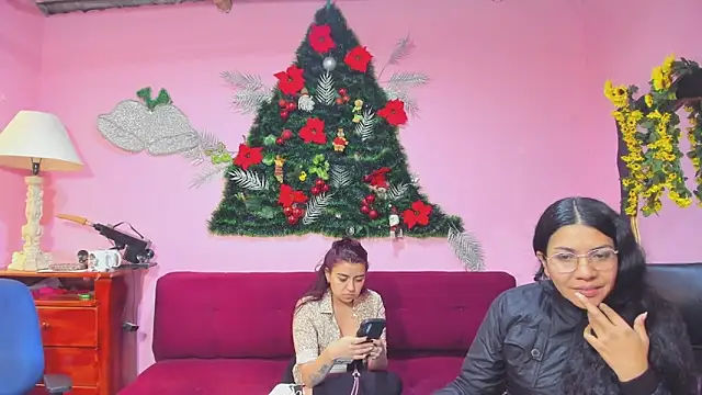 LesbianCouple02 live sex cam