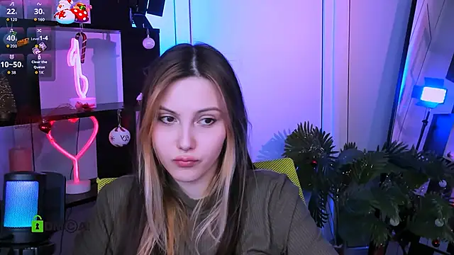 luna_tin's cam snapshot