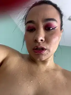 sharon_leone26's cam snapshot