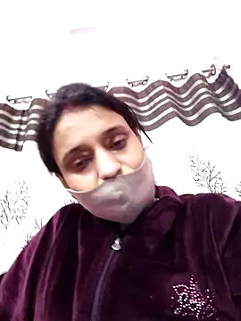 Gullapi live sex cam