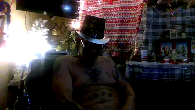 bigdaddyrooster live sex cam