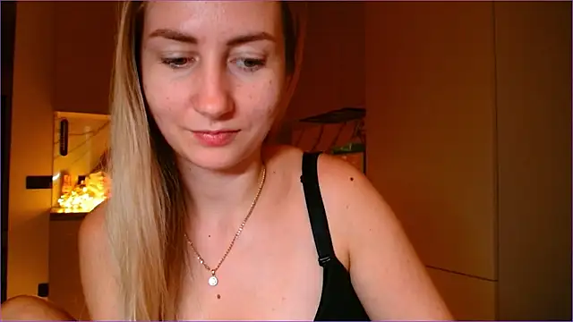 BluueSilk live sex cam