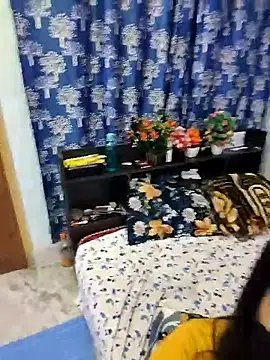 priya_26's cam snapshot