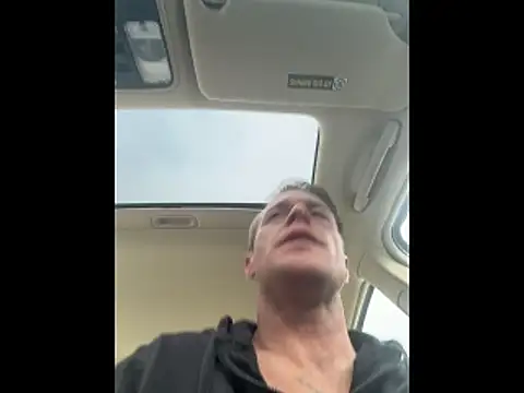 DILFiGuess1 live sex cam