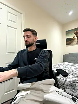 Juliann69Ramiro live sex cam