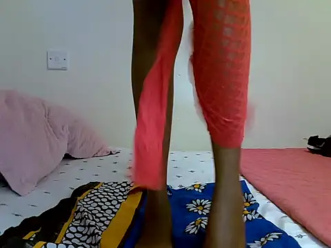 Lenah_2's cam snapshot