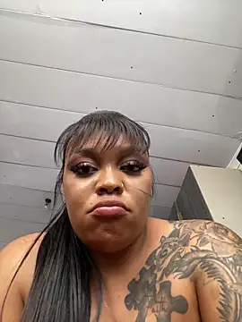 Iam-Sharifa live sex cam