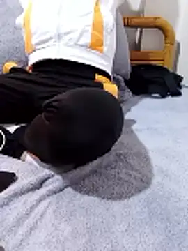 yazin19 live sex cam