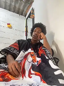 Larry-n-clouds's cam snapshot