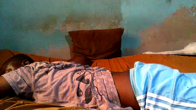 little__joy's cam snapshot