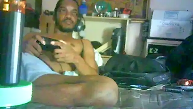 ON3YOULLN3VER_FIR3's cam snapshot