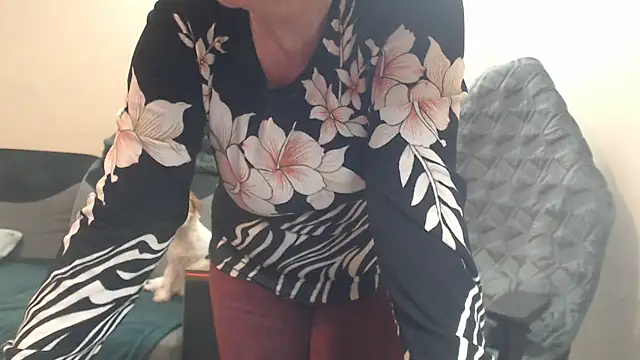 Diablica41 live sex cam