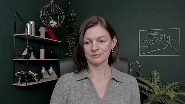 VivianWILD live sex cam