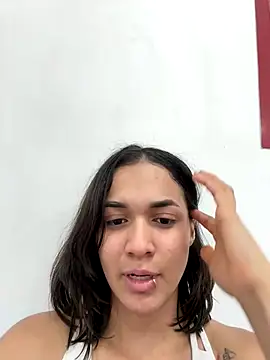 MiaMorenoo live sex cam