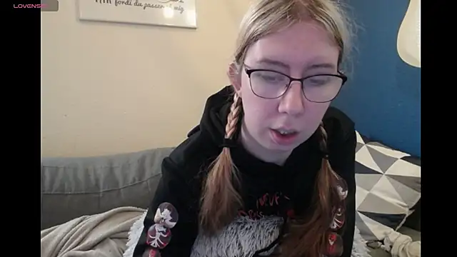 TattooedGirlDK live sex cam