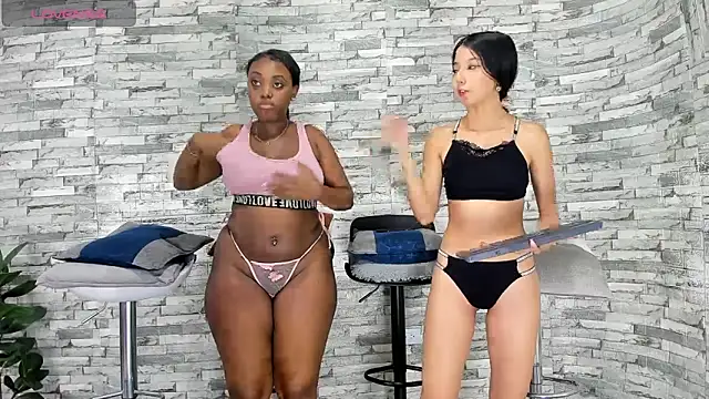 Candyscouples live sex cam