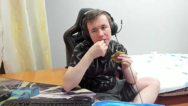 iliaskrislove live sex cam