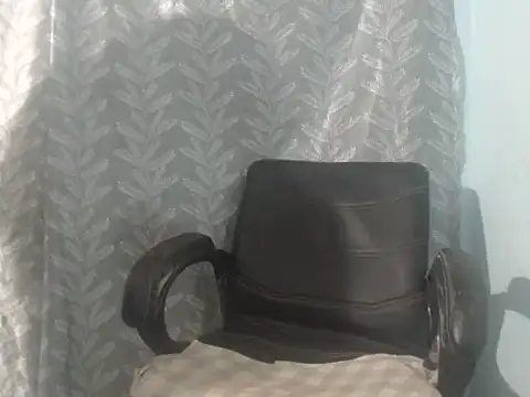 cute-priy live sex cam