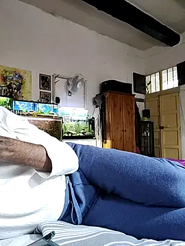 KeptupInosine live sex cam