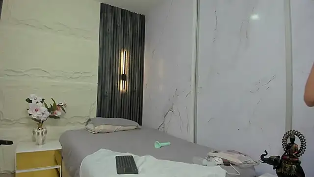 BabyAngel18_'s cam snapshot