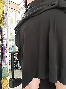 Lara_queenxxx's cam snapshot