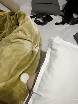 your-hugehard-ashi live sex cam