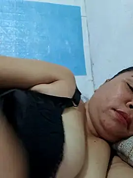 XXLorie_02's cam snapshot