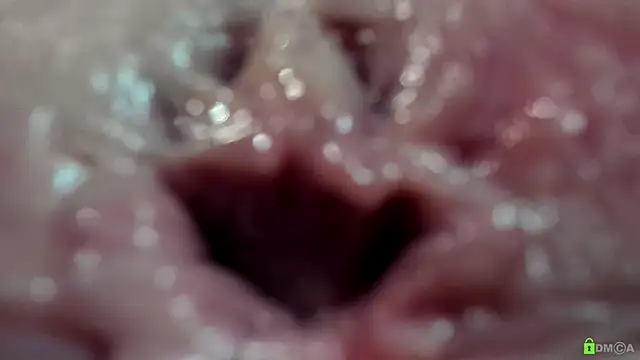 Courtney_Luv's cam snapshot