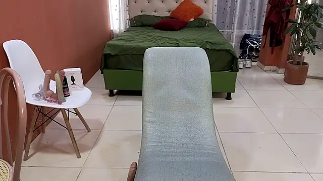 camil_milfdream's cam snapshot