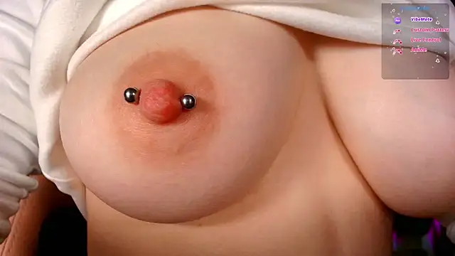 GoodWitch_'s cam snapshot