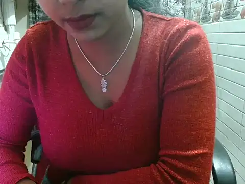 LovingPihu's cam snapshot