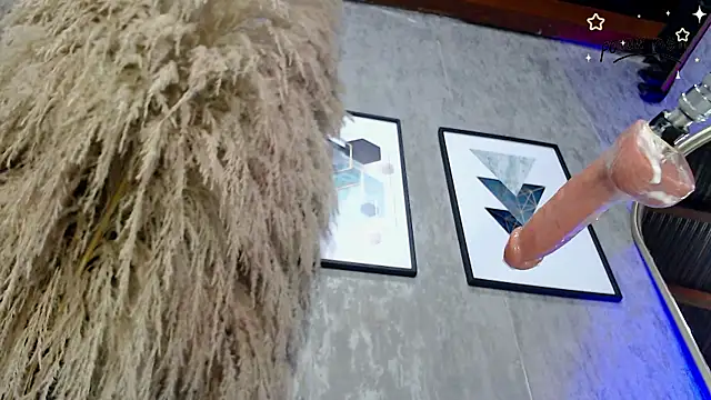 Lena_helleen live sex cam