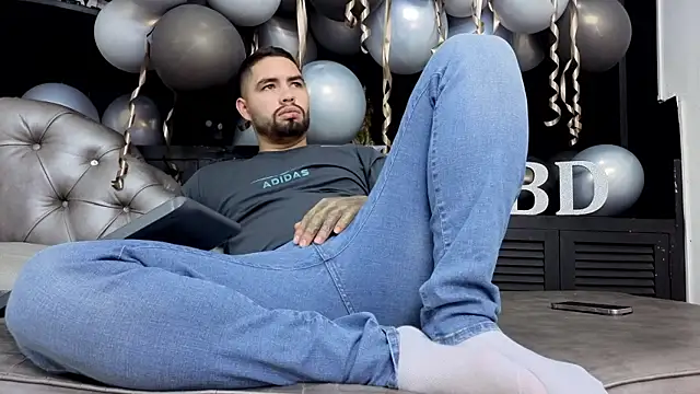 matteosantos live sex cam