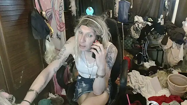 Ombeline1 live sex cam