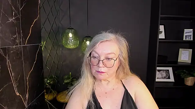 NataliMellow live sex cam