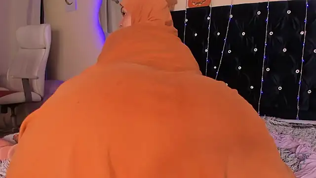 Dana-Alabi's cam snapshot