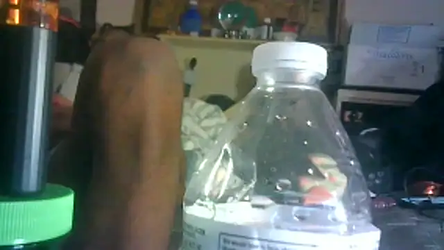 ON3YOULLN3VER_FIR3's cam snapshot