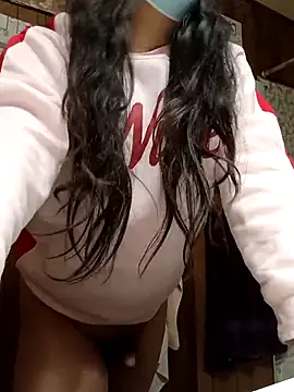 SilkyGwen's cam snapshot