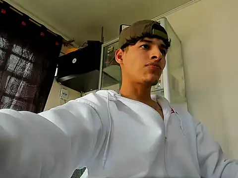 MaxStar26's cam snapshot