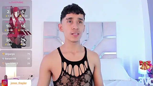 Thayler_jones live sex cam