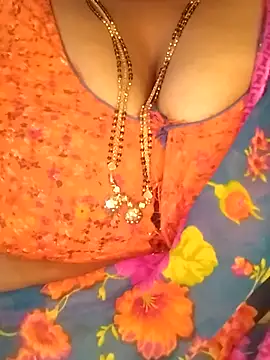 Divyahoty's cam snapshot