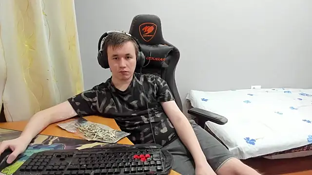 iliaskrislove live sex cam