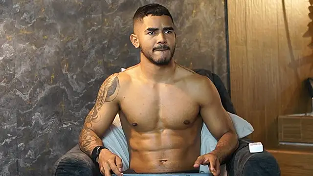 Reik_Vonn live sex cam