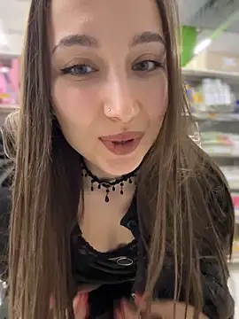 ICrazyOneIRL live sex cam