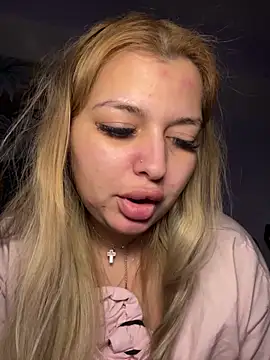 AllysonK live sex cam