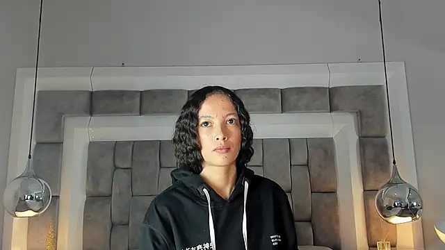 JuliettaBleer live sex cam