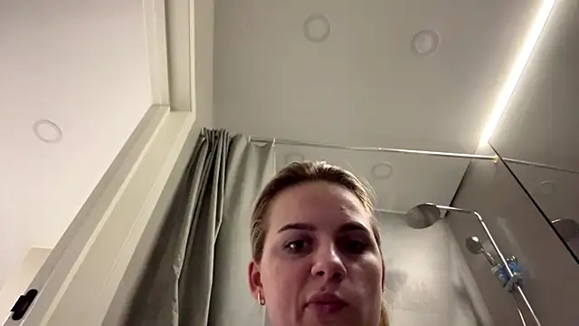 ShirlStyer live sex cam