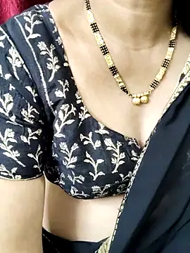 anuradha1432 live sex cam